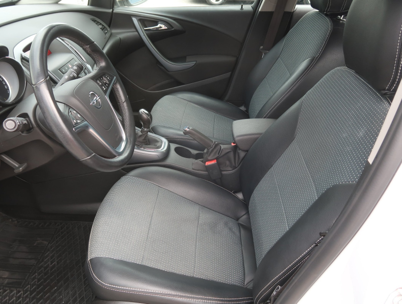 Opel Astra, 2015