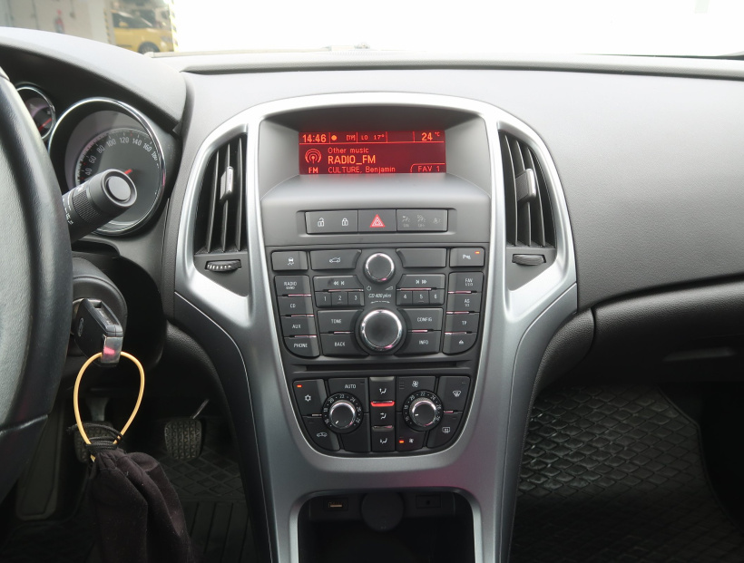 Opel Astra, 2015