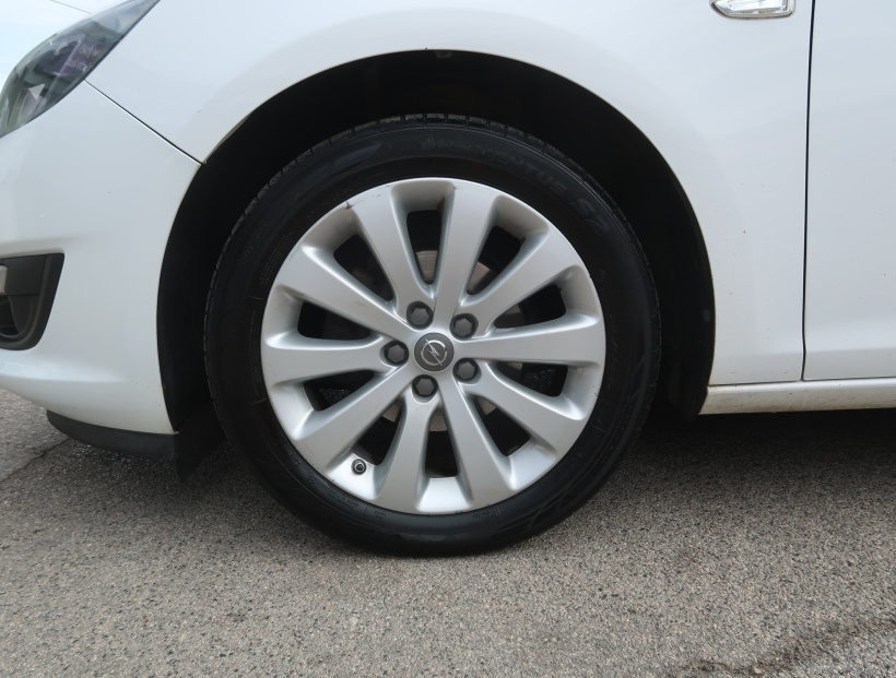 Opel Astra, 2015
