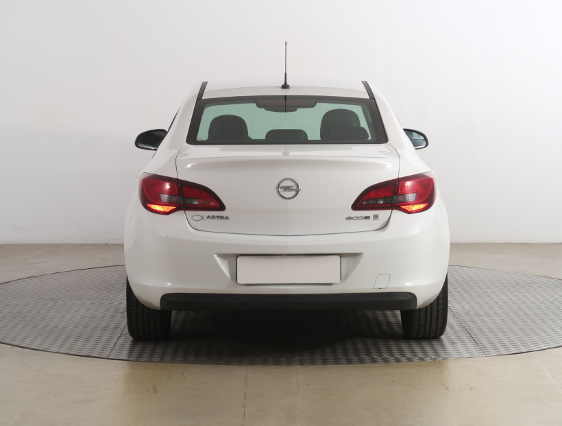 Opel Astra, 2015