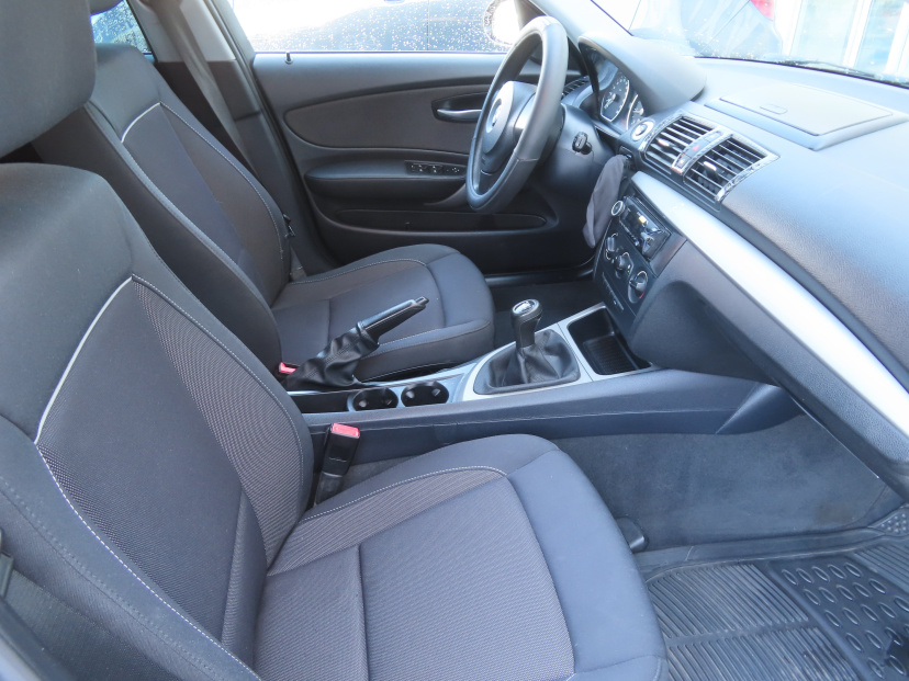 BMW 1, 2009