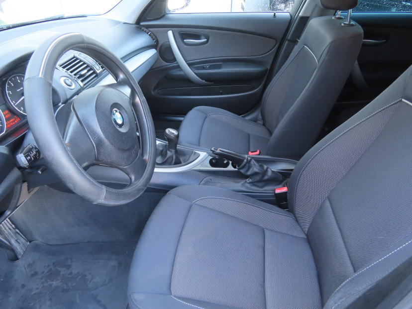 BMW 1, 2009