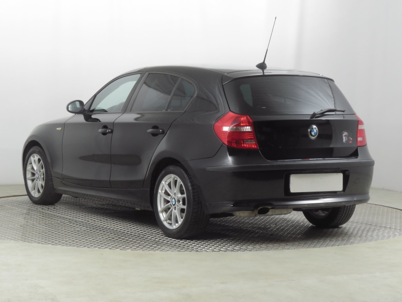 BMW 1, 2009