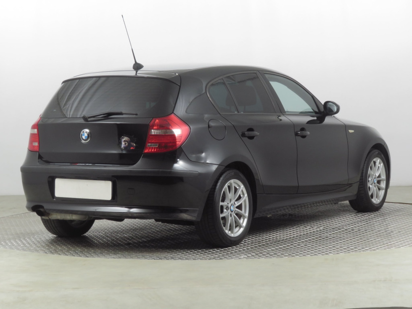 BMW 1, 2009