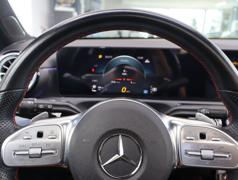 Mercedes-Benz A, 2022
