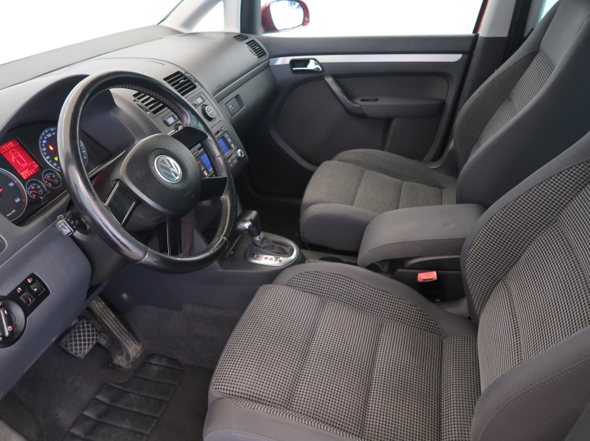 Volkswagen Touran, 2005
