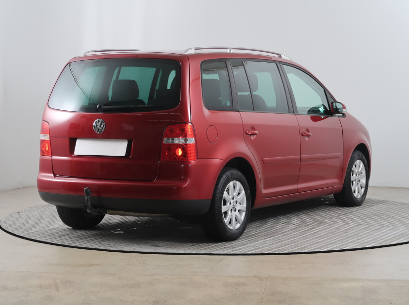 Volkswagen Touran, 2005