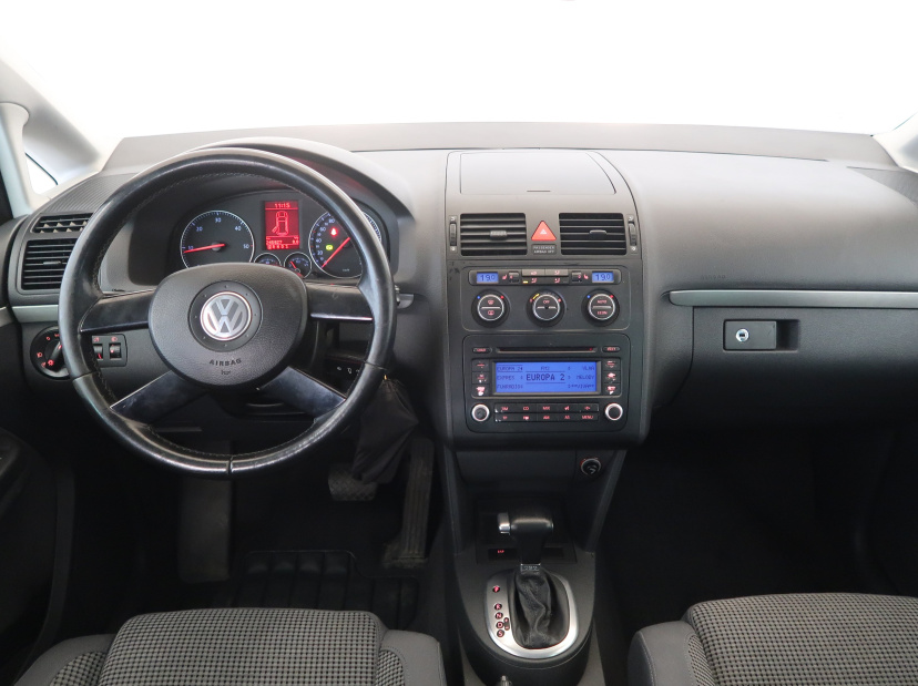 Volkswagen Touran, 2005