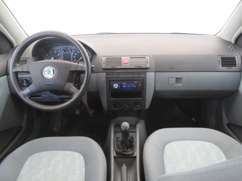 Škoda Fabia, 2001