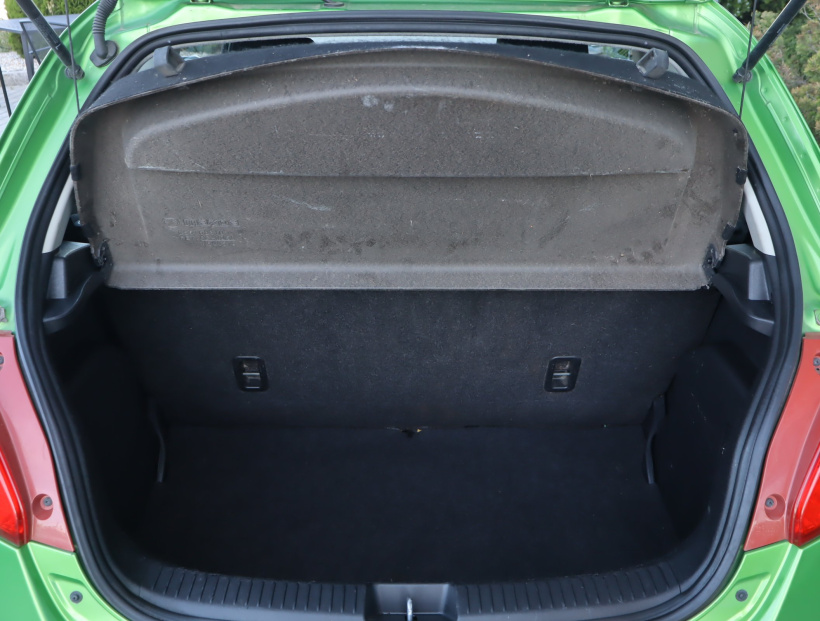 Mazda 2, 2008