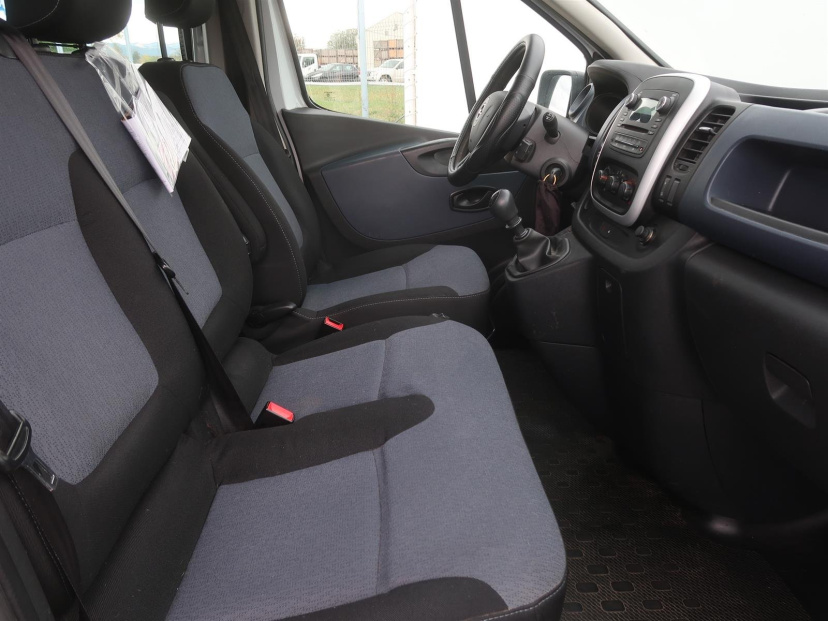 Opel Vivaro, 2015