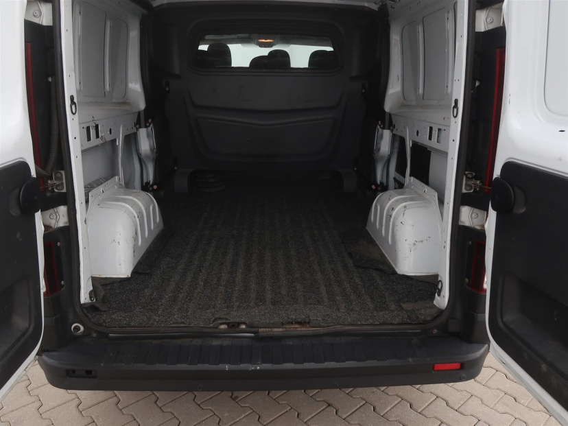 Opel Vivaro, 2015