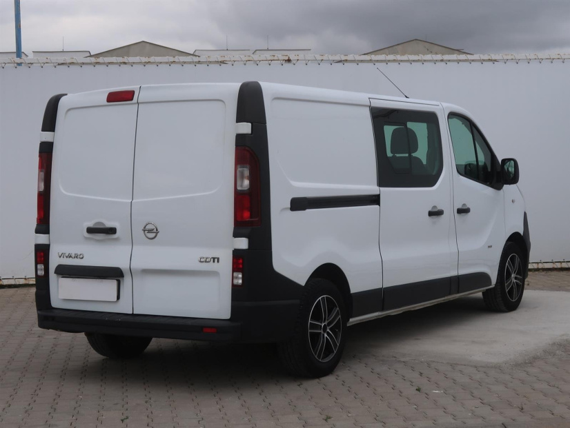 Opel Vivaro, 2015