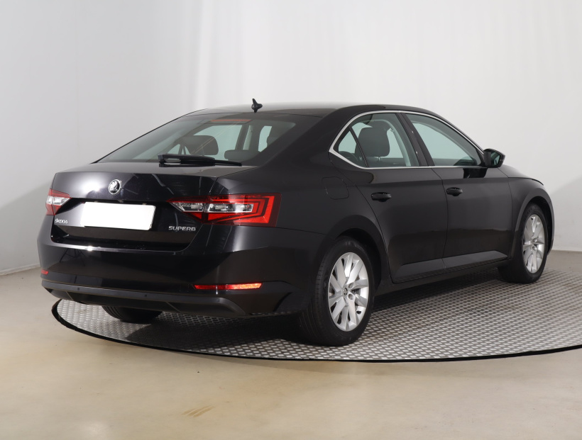 Škoda Superb, 2017