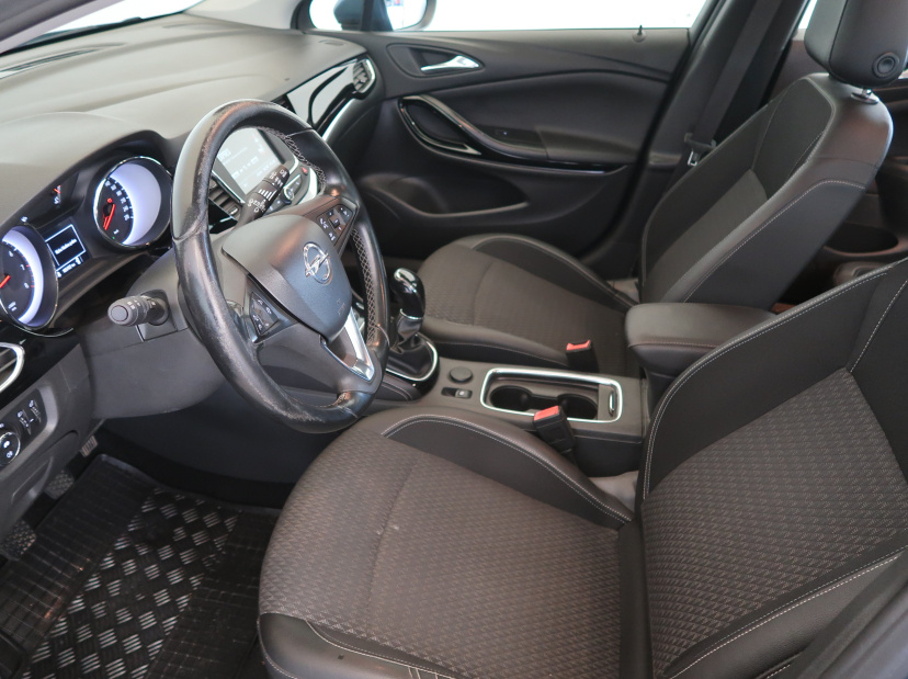 Opel Astra, 2017