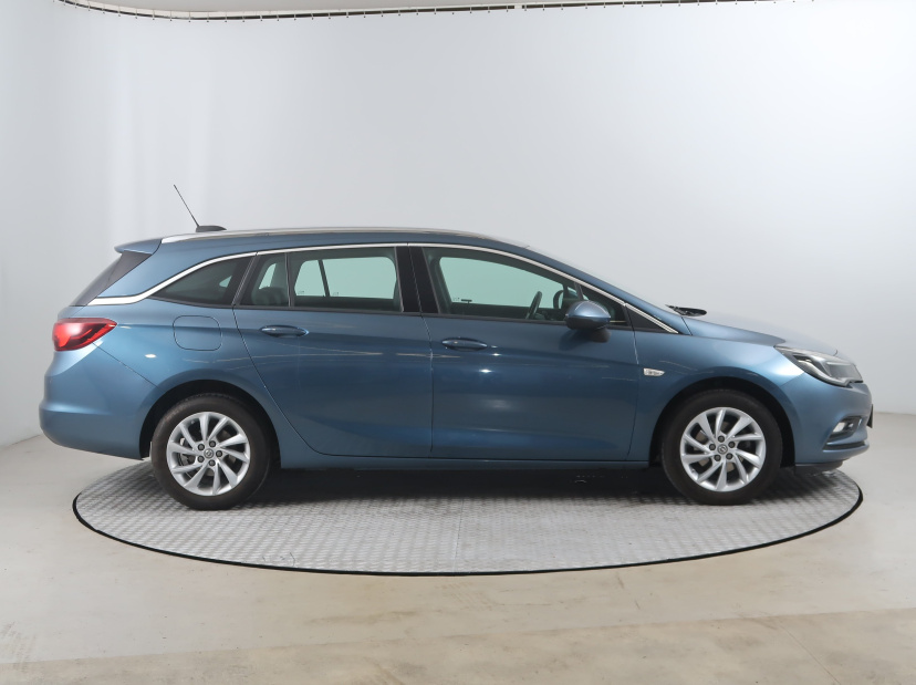 Opel Astra, 2017