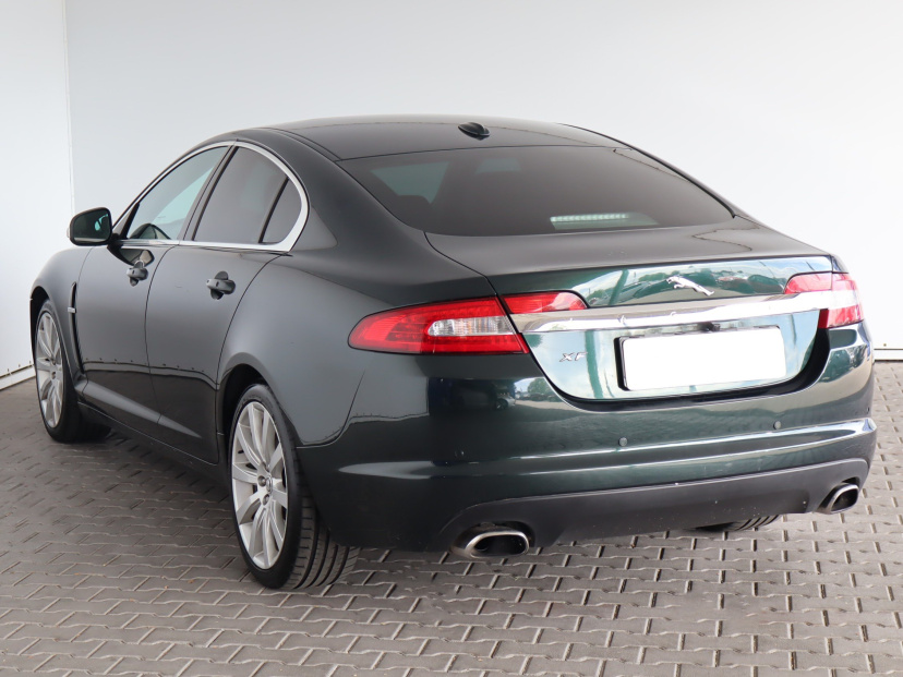 Jaguar XF, 2009