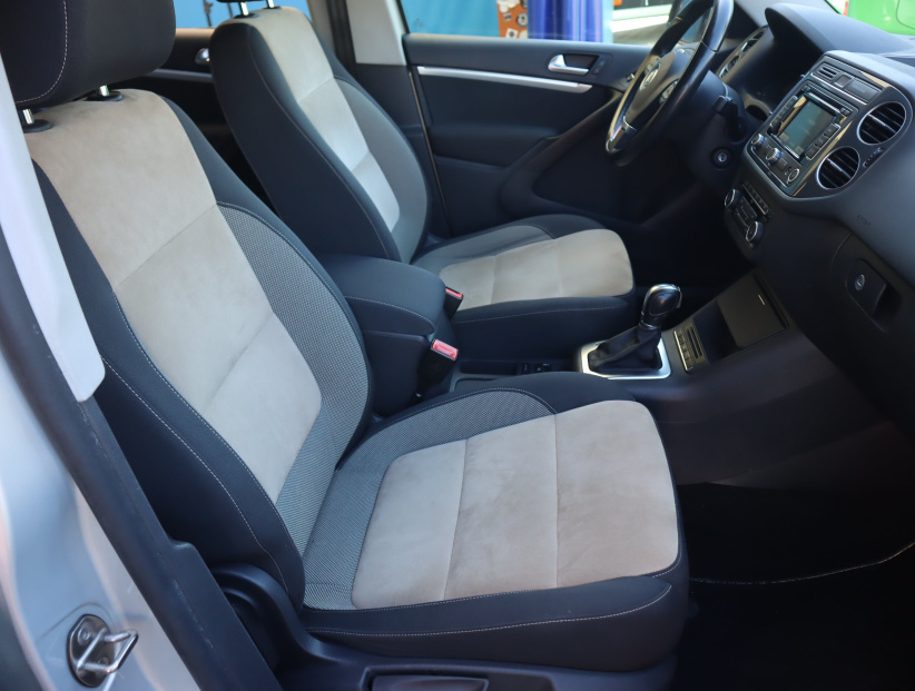 Volkswagen Tiguan, 2015