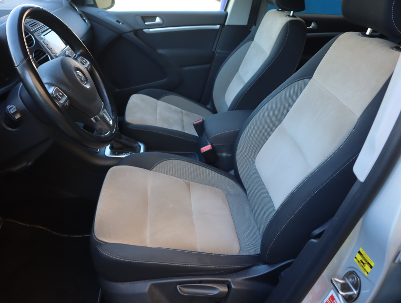 Volkswagen Tiguan, 2015
