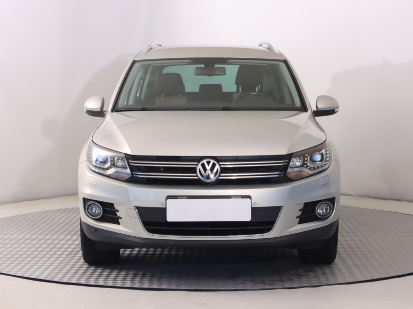 Volkswagen Tiguan, 2015