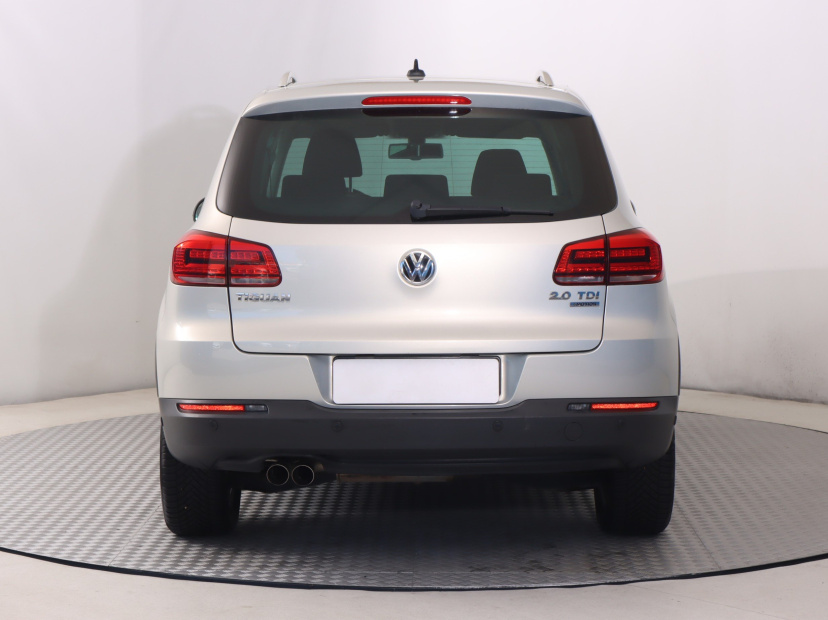 Volkswagen Tiguan, 2015