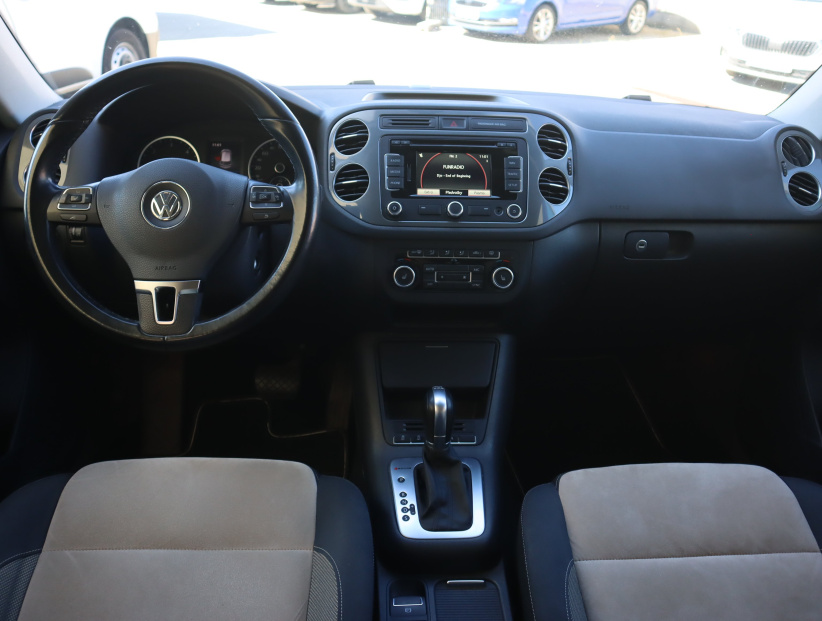 Volkswagen Tiguan, 2015