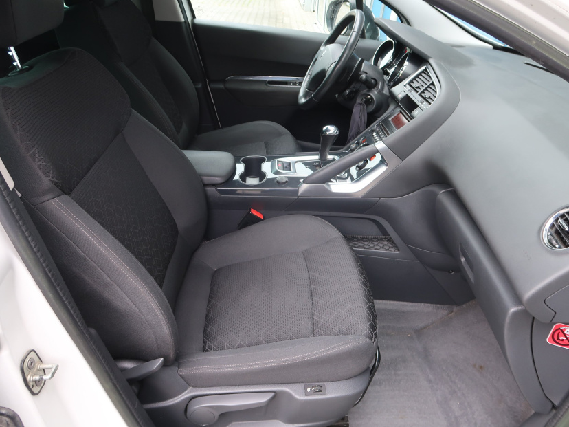 Peugeot 3008, 2014