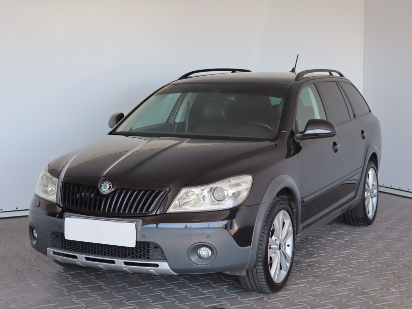Škoda Octavia Scout, 2011