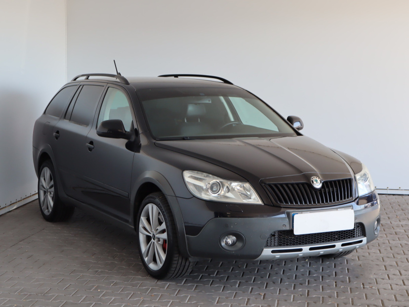 Škoda Octavia Scout, 2011