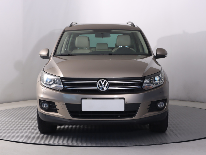 Volkswagen Tiguan, 2012