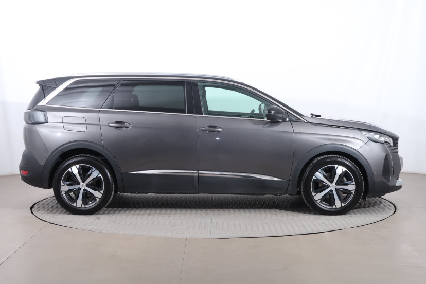 Peugeot 5008, 2022