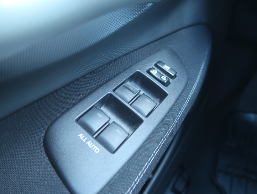 Toyota Auris, 2011