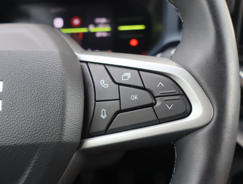 Dacia Duster, 2025