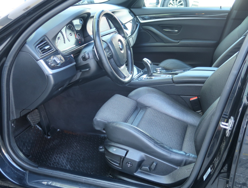 BMW 5, 2012