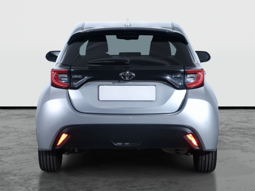 Toyota Yaris, 2024