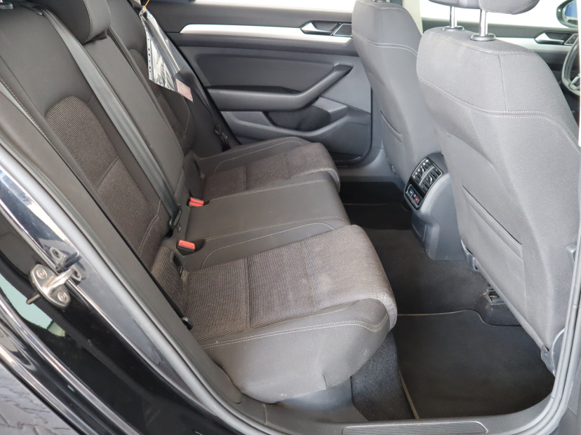 Volkswagen Passat, 2019