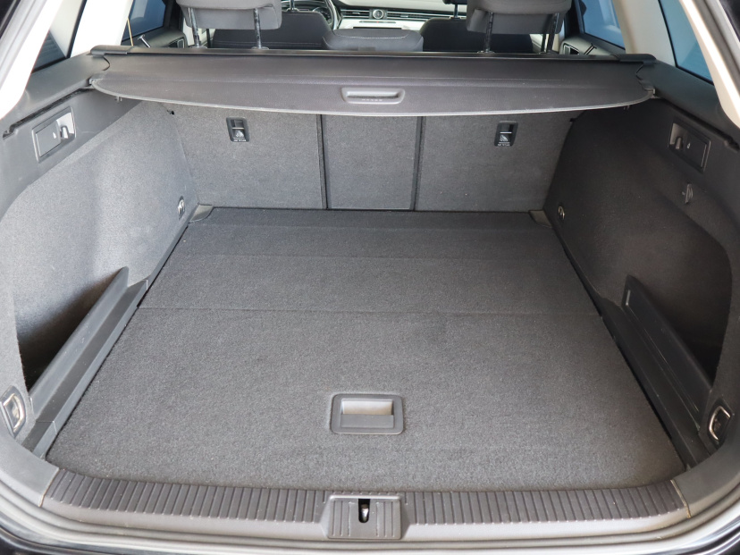 Volkswagen Passat, 2019