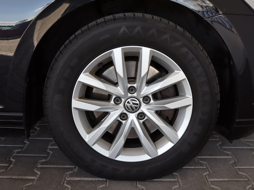 Volkswagen Passat, 2019