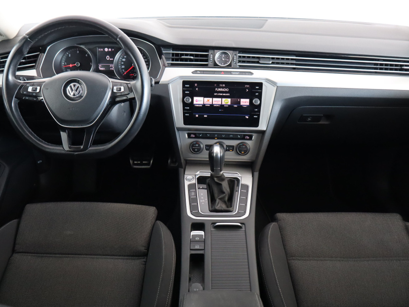 Volkswagen Passat, 2019