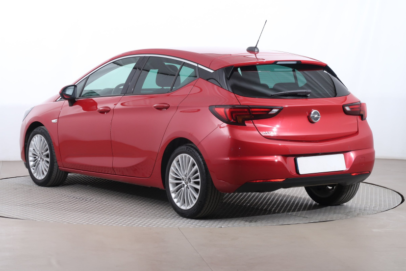Opel Astra, 2021