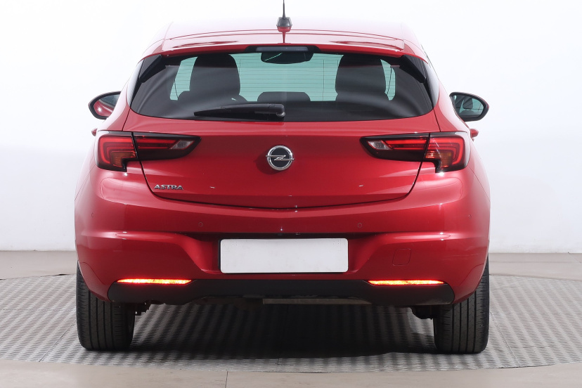 Opel Astra, 2021