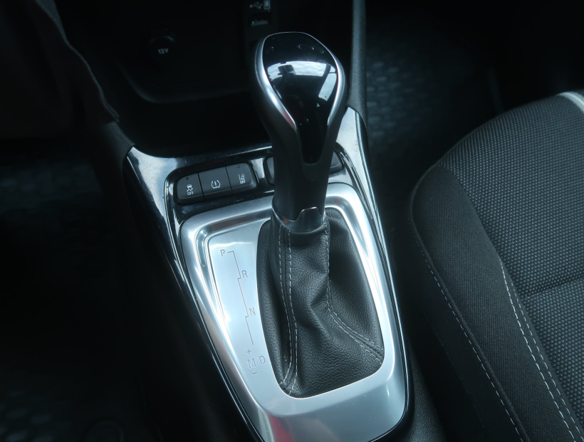 Opel Crossland, 2024