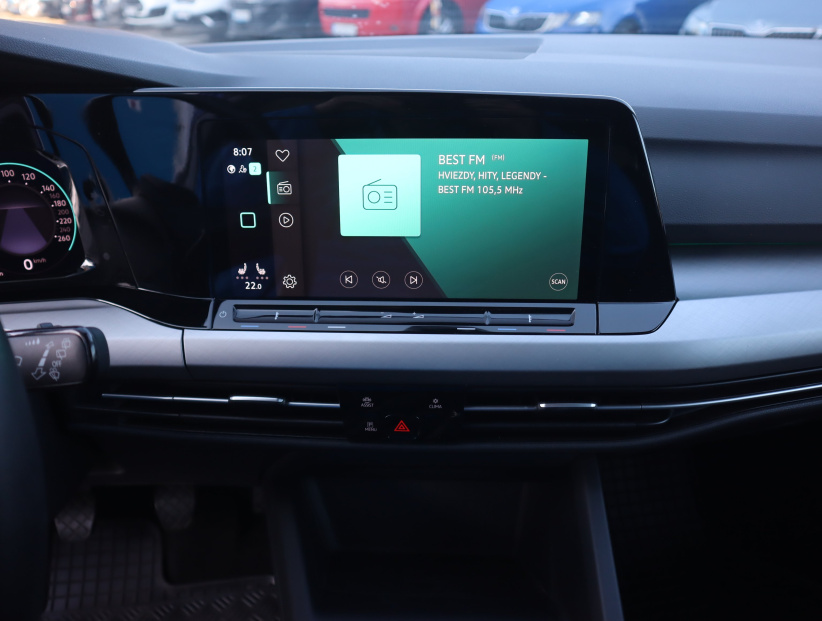 Volkswagen Golf, 2022