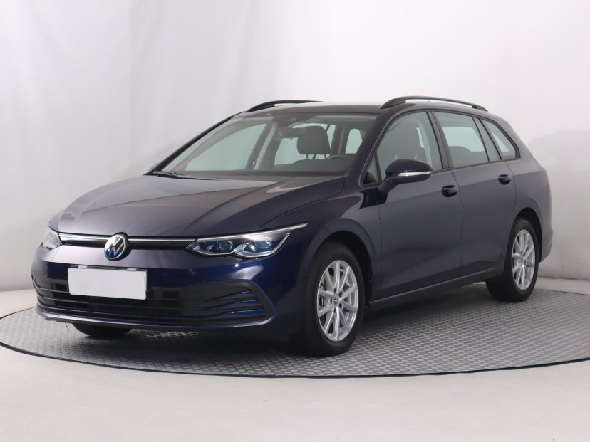 Volkswagen Golf, 2022