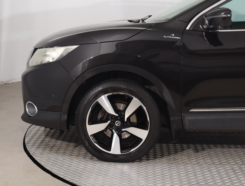 Nissan Qashqai, 2015