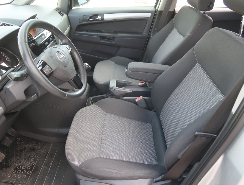Opel Zafira, 2012