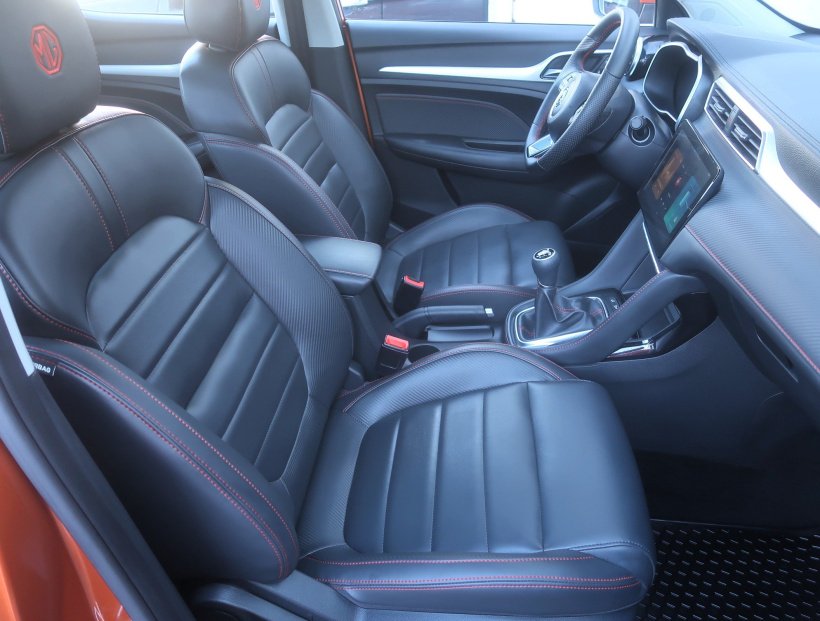 MG ZS SUV, 2024