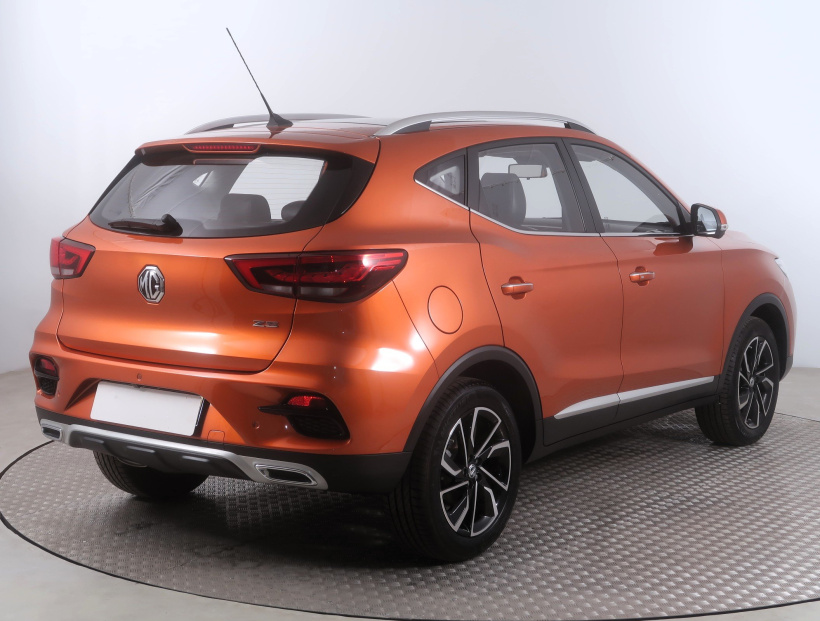MG ZS SUV, 2024