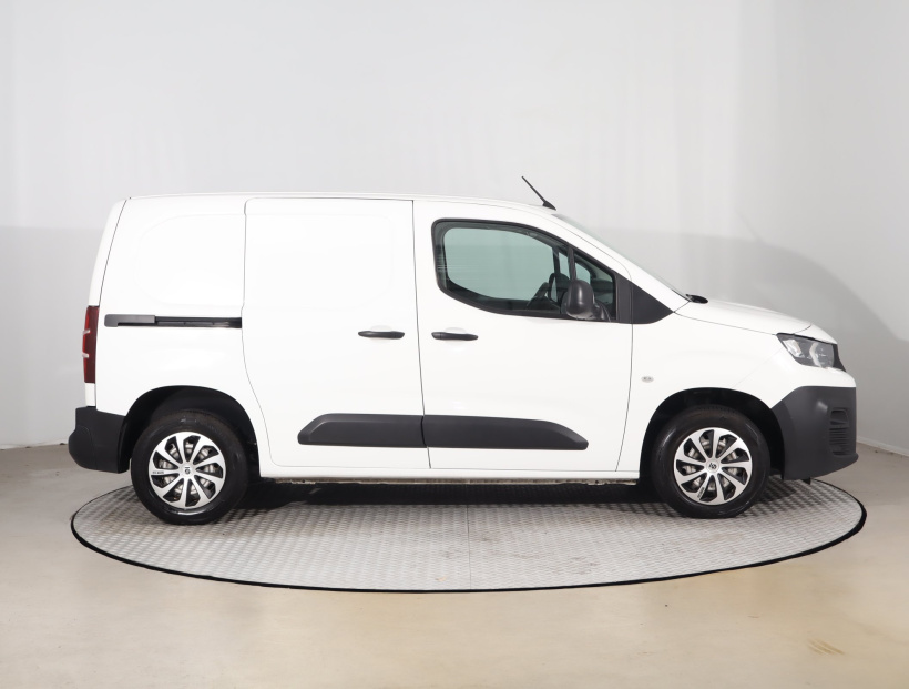 Peugeot Partner, 2021