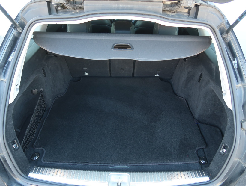 Mercedes-Benz C, 2019